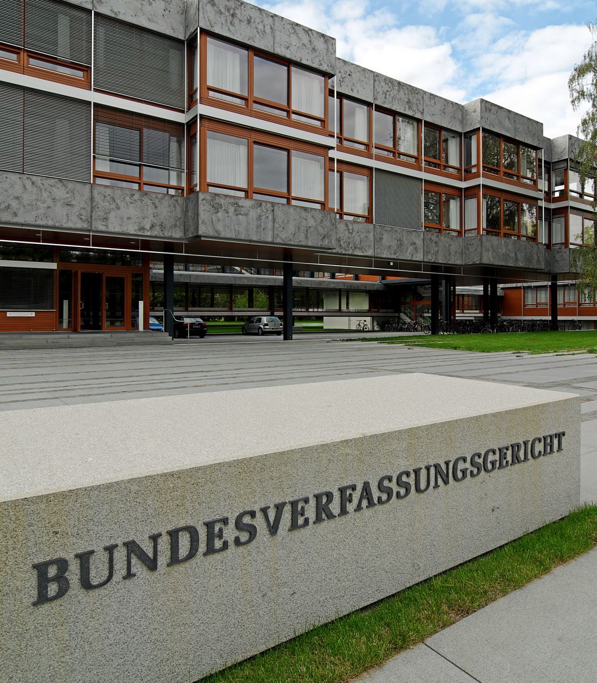 Bild: Ausschnitt von Rainer Lück 1RL.de / CC BY-SA 3.0 DE (https://creativecommons.org/licenses/by-sa/3.0/de/deed.en)